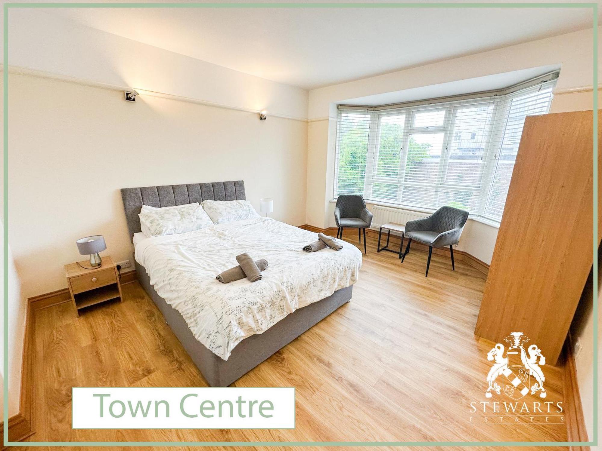 Town Centre Apartment Sleeps 9 Bournemouth Bagian luar foto